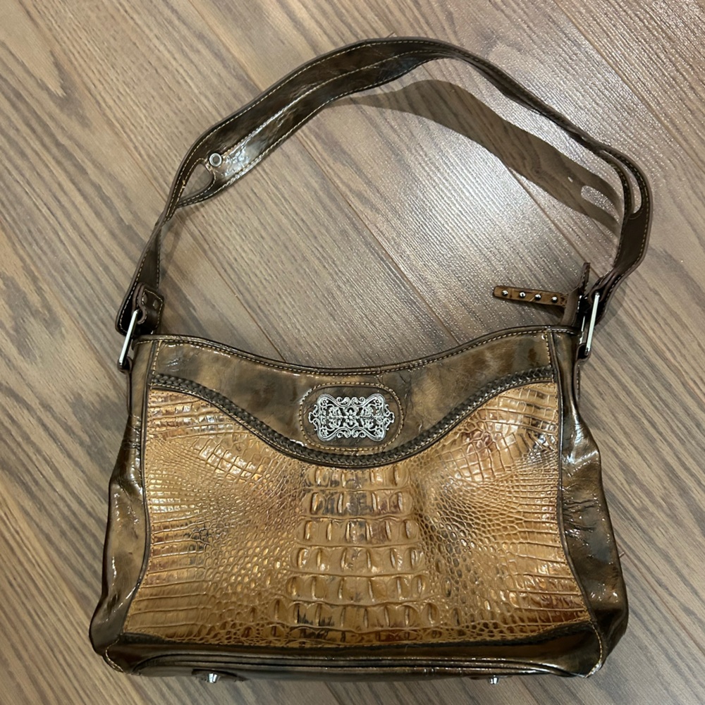 Beautiful M.C. leather purse in excellent condition